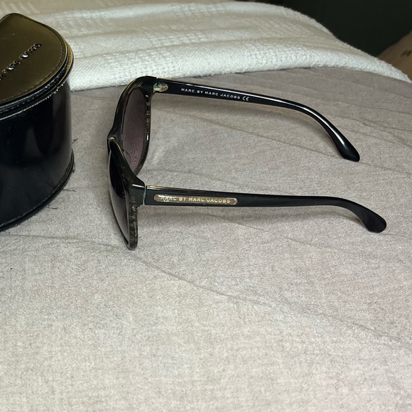 Marc by Marc Jacobs sunglasses main image 4